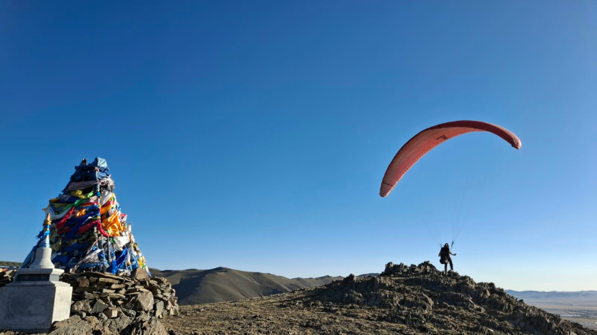 Parapente Roadtrip to Mongolia 2o26
